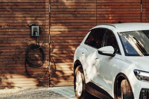 8 Things to Consider When Choosing a Company for EV Charger Installation